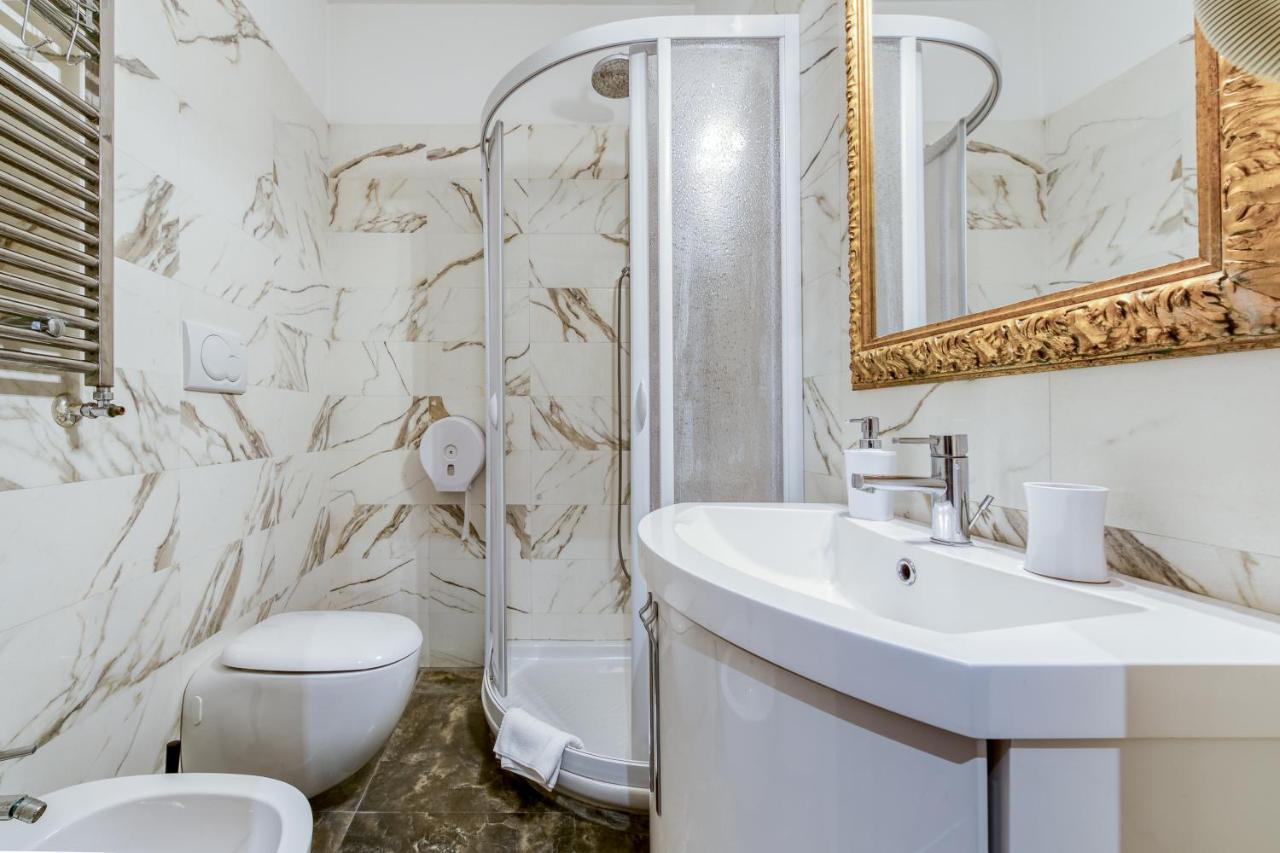 Le Suite Downtown Рим Экстерьер фото
